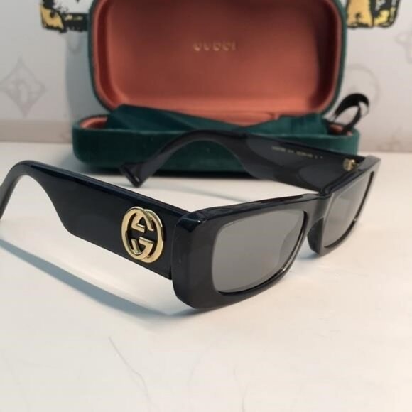 New ✨ Authentic Gucci GG0516S 013 Sunglasses – Grey Frame with Silver Mirror Len - Picture 7 of 11